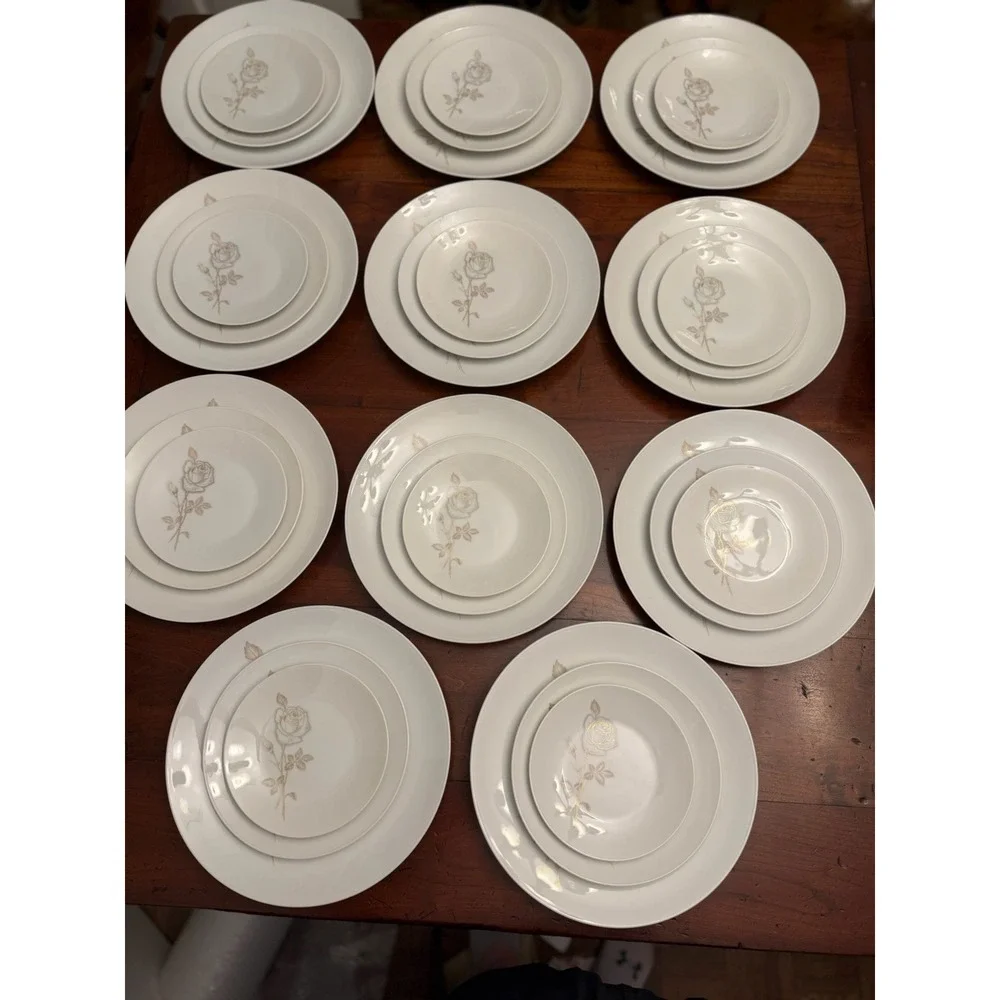 Rosenthal Classic Rose 57pc Pristine China Service, 15